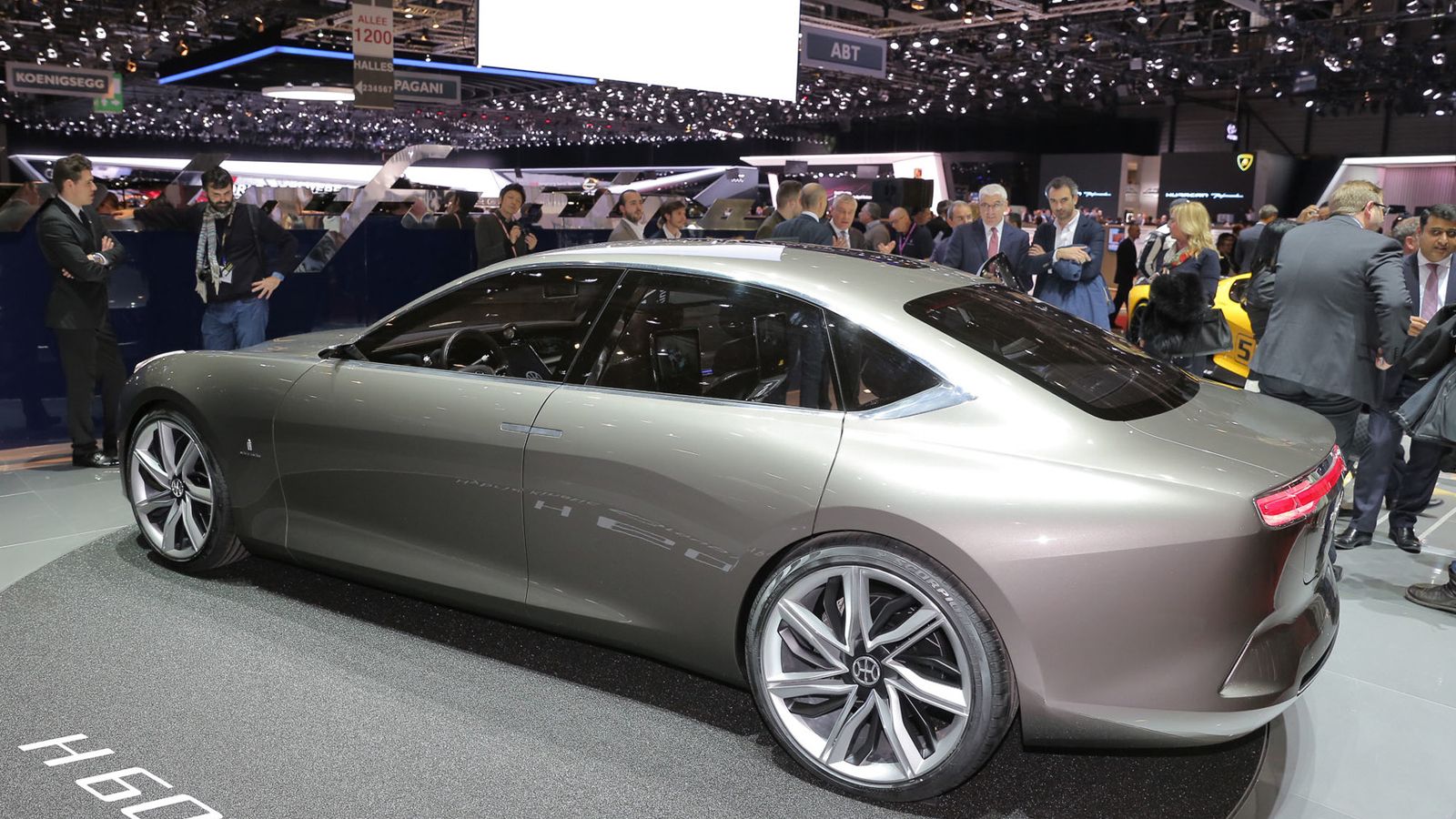 Το H600 διαθέτει έναν ηλεκτροκινητήρα της Hybrid Kinetic Group, ο οποίος αποδίδει πάνω από 600 KW, δηλαδή κάτι παραπάνω από 815 ίππους. Έτσι, το βάρου